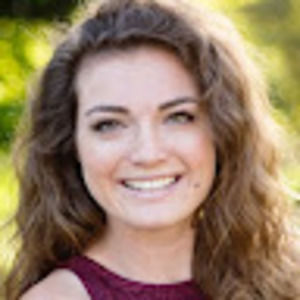 Meet your Posher, Hayley